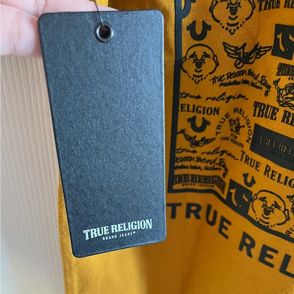 True Religion Tee NWT - Size M